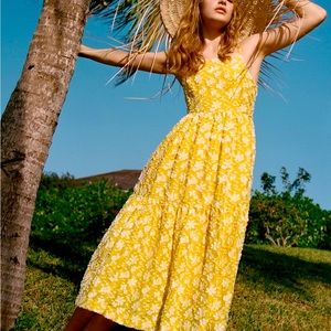 Maeve by Anthropologie size 2 yellow midi embroidered dress! Great condition